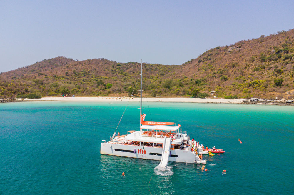 Luxurylifestyle Mag Exclusive May 2026 Special News / Thailand 3 Ways: Enjoying The Best Of The Country From All Angles / By Richard Jones
